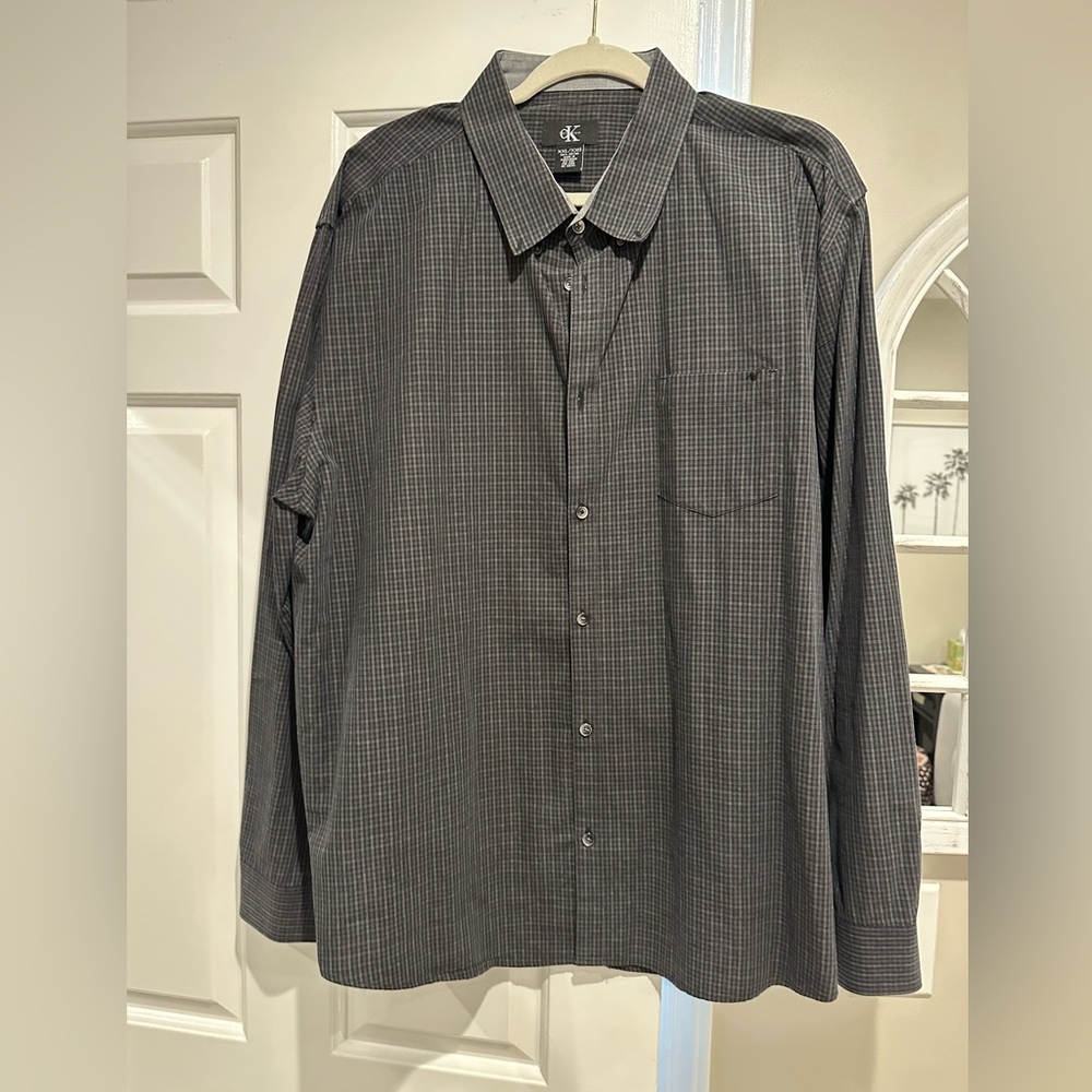 Calvin Klein Men’s Button Down Shirt 2XL Dark Gray Black Checked